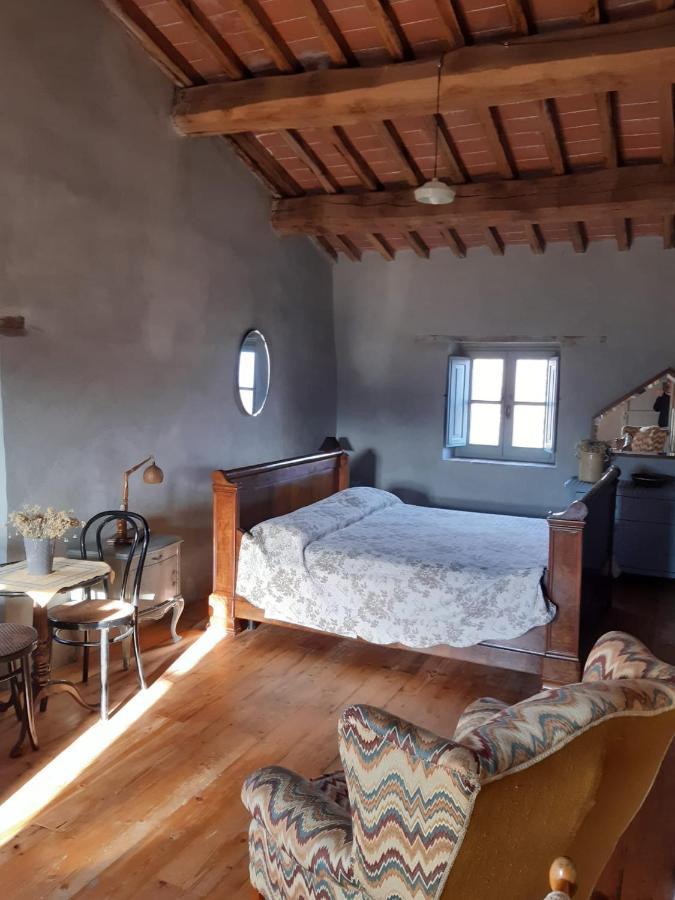 Borgo Cardaneto Bed & Breakfast Montone  Ngoại thất bức ảnh